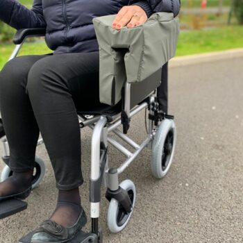 Coussin gouttière de fauteuil